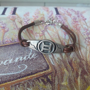 Gemini Zodiac bracelet,the twins Zodiac sign,horoscope sign bracelet,charm bracelet,Friendship gift,Astrology charm bracelet,Adjustable