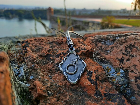 Mars Glyph Planetary Symbol Necklace,zodiac Jewelry,horoscope Sign
