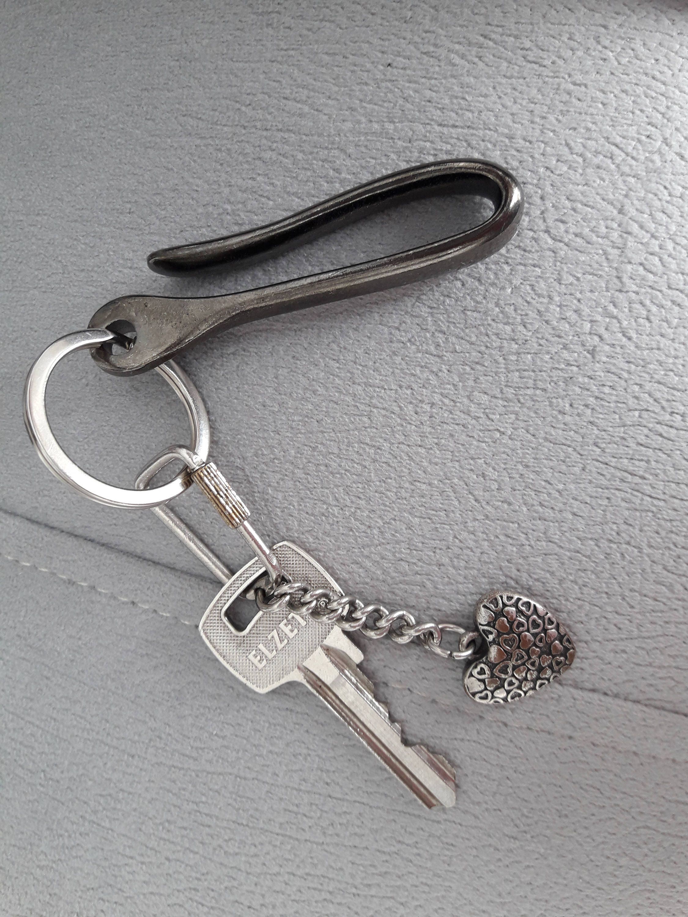 2 stuks sleutelhouders, riem, tactisch, riemclip, riemsleutelhanger met 4 stuks metalen sleutelringen, duty riemsleutelhouder, sleutelhanger, zware belasting sleutelhouder voor politie en brandweer