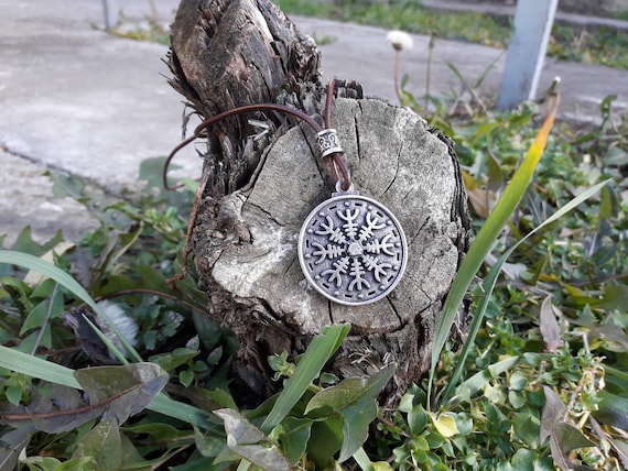 Helm of Ave Symbol Necklace,Ægishjálmr Mysterious and Powerful