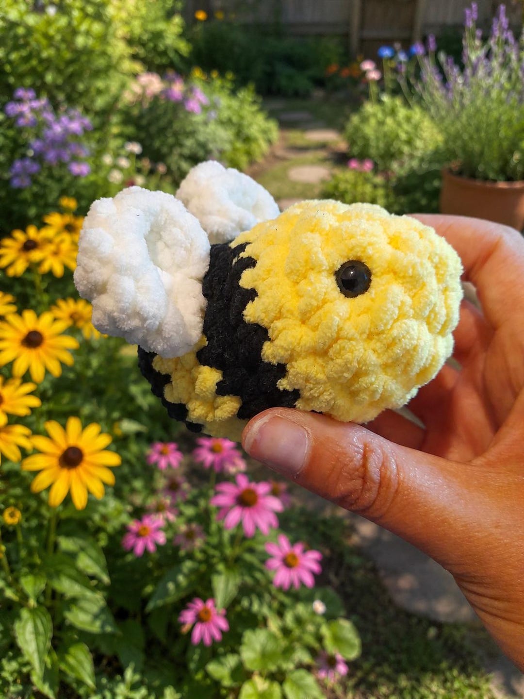Mini Bee Crochet Pattern | Chenille Amigurumi Toy (PDF Download) - Etsy