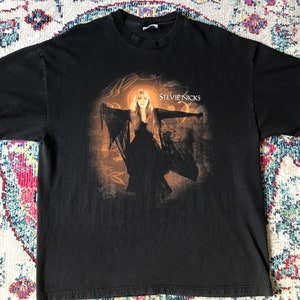 Vintage Stevie Nicks 2001 Trouble in Shangri-la Tour T-shirt size XL