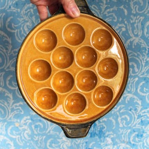 Egg tray vintage ceramic Germany for 12 eggs retro farmhouse style