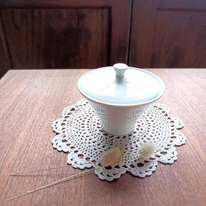 A small ceramic ceramic dish in Eschenbach Bavaria Germany, for the azucar