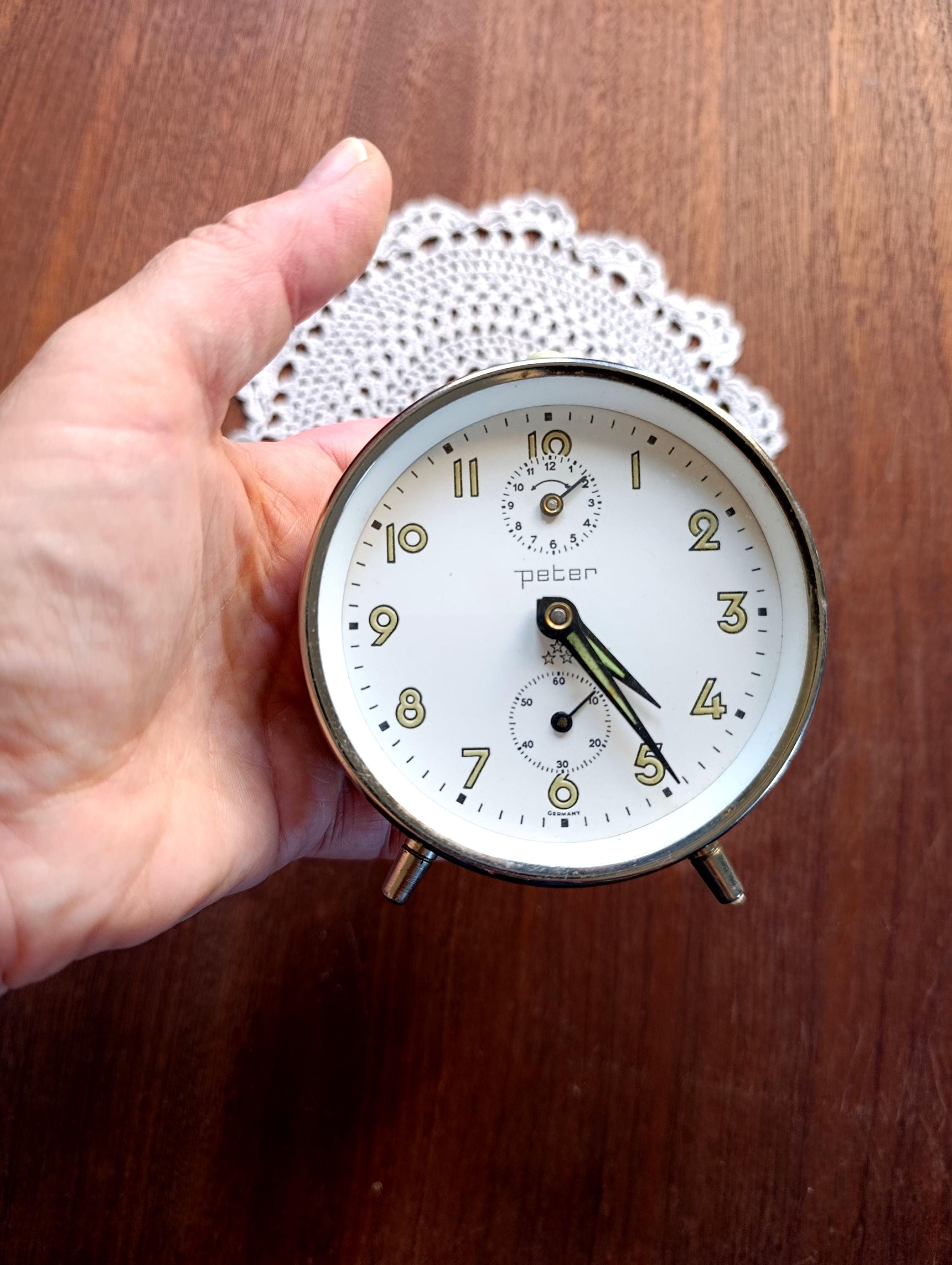 Peter alarm clock - Etsy 日本