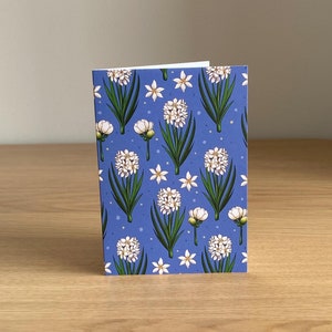 Carte de voeux de décembre, motif fleurs de naissance narcisse 3,5 x 5 pouces avec intérieur vierge et enveloppe brune