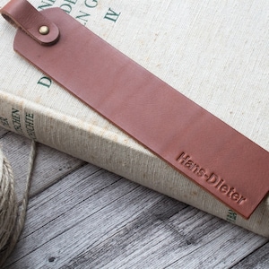 Personalized Leather Bookmark Bespoke Bookmark Recycled Leather lovers gift Readers gift Unique Gift Gift for him,Gift for her handmade afbeelding 1