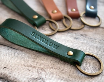 Llaveros personalizados con grabado, elaborados en cuero curtido vegetal. ¡Hechos con cuero curtido vegetal de primera calidad!