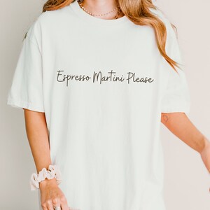 Espresso Martini Please t-shirt Vintage Retro Preppy Stuff Comfort Colors Estetisk Cocktail-t-shirt Espresso Martini Tini Time Tee bild 3