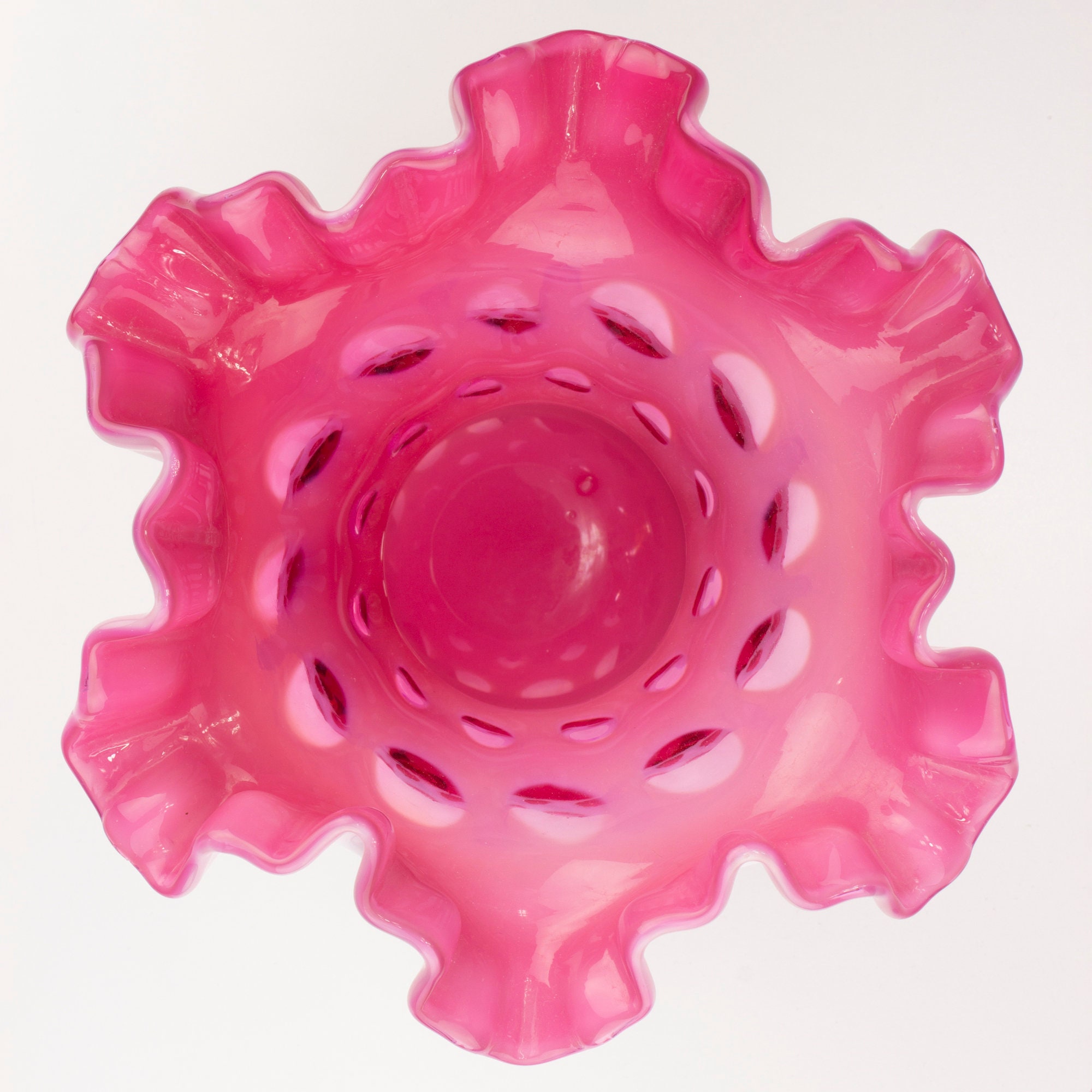 Fenton Coin Dot Ruffled Vase, Shape 1925 6