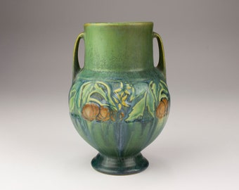 Roseville Vitnage Pottery Baneda Vase, Shape 589-6, Green