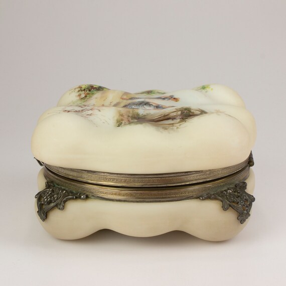 C F Monroe Wave Crest Egg Crate Large Dresser Box… - image 4