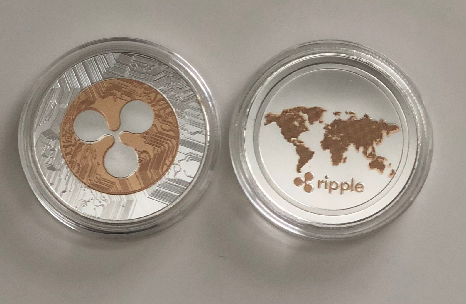 Cryptocurrency Collectibles XRP Coin Physical Tokens - 2 Piece Crypto  Currency Collector Coins Ripple Token
