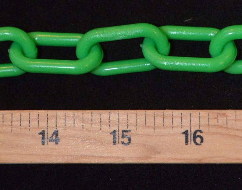 thumbnail image 2 of 6mm Plastic Chain – 3ft Length, 1.5 Links – For Bird Parrot Toys, Crafts, Mr. Barrier 2 of 6