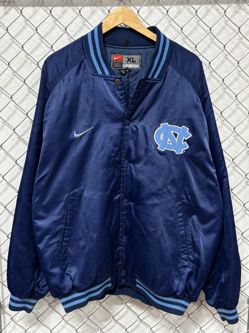 Vintage Nike Distressed University North Carolina Nylon Jacket Size XL image 1