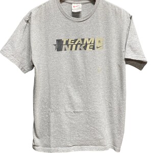 Vintage 90&#39;s Team Nike Graphic Tee Size XL