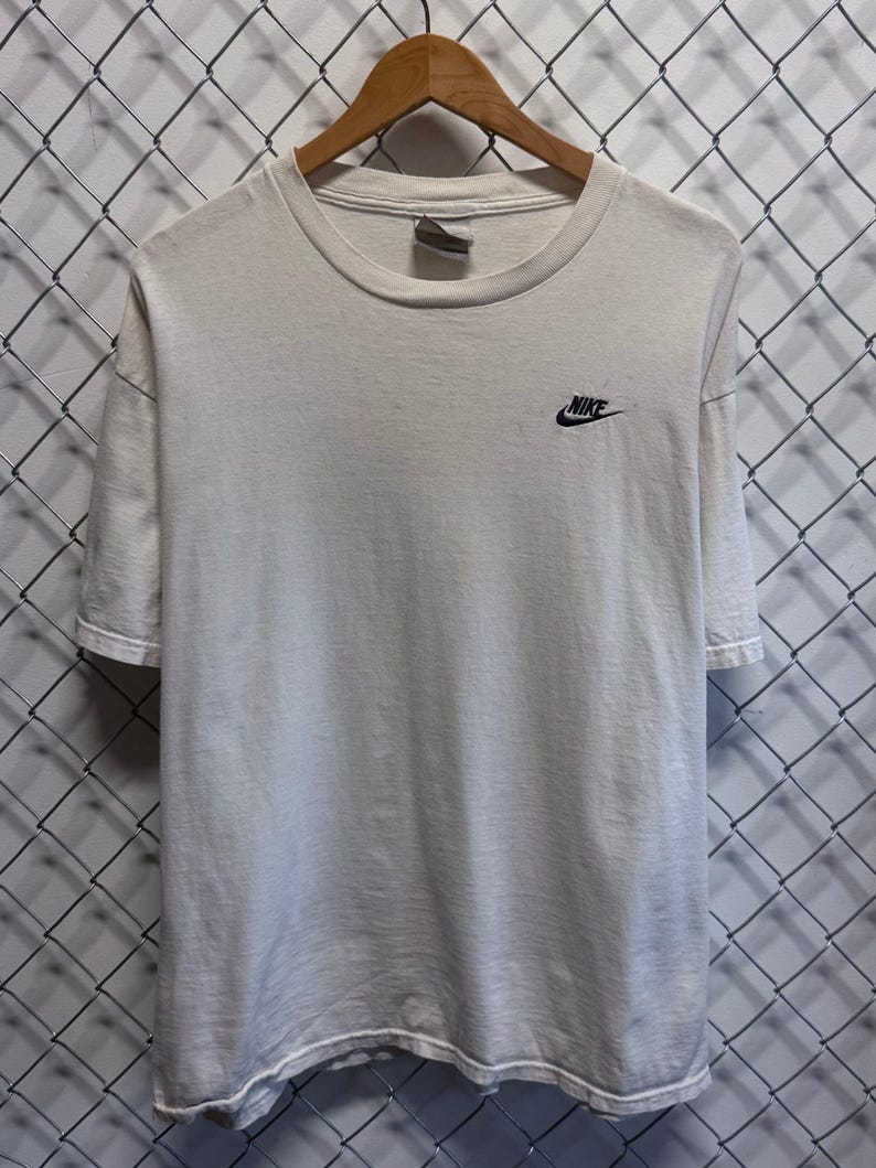 Vintage Y2K Nike Futura Swoosh Logo Graphic Tee Size XL image 1