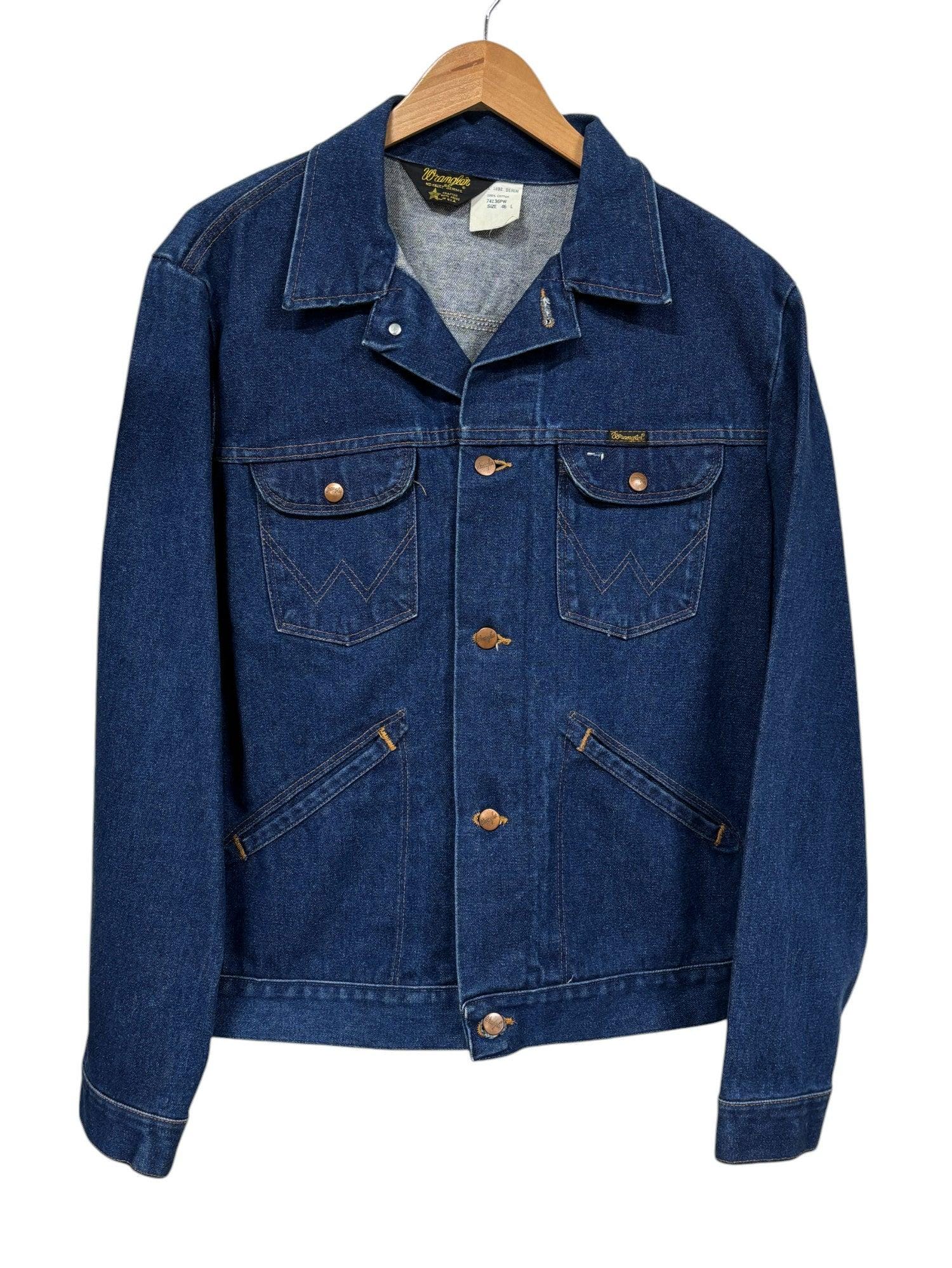 Vintage Wrangler Made USA No Fault Denim Trucker Jacket 74136 Size Large Vintage Wrangler Made USA No Fault Denim Trucker Jacket 74136 Size Large