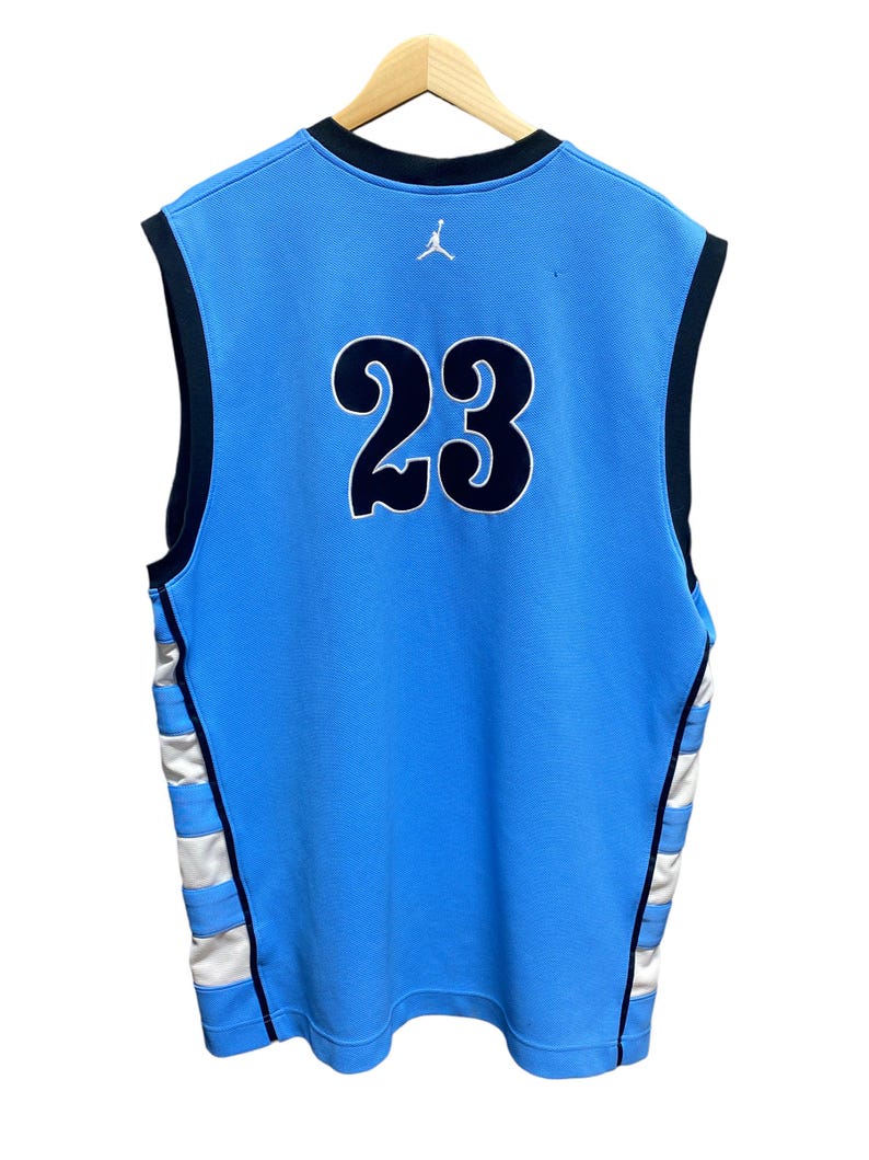 00er Jordan Brand 23 UNC Blau Jersey Size XXL Bild 2
