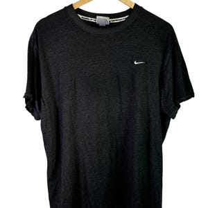 Vintage 00&#39;s Nike Embroidered Mini Swoosh Graphic Tee Size XL
