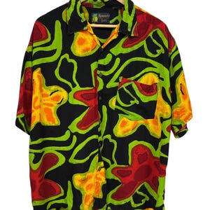 Camisa de vacaciones vintage de manga corta con botones y arte abstracto de los años 90, talla XL