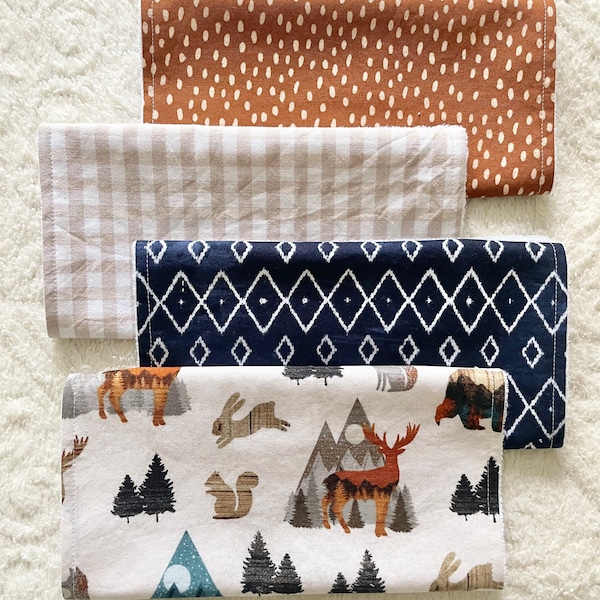 SALE!!! Set of 4 Mountain Lodge Burp Cloths, Baby Gift, Baby Boy, Newborn, Baby Shower