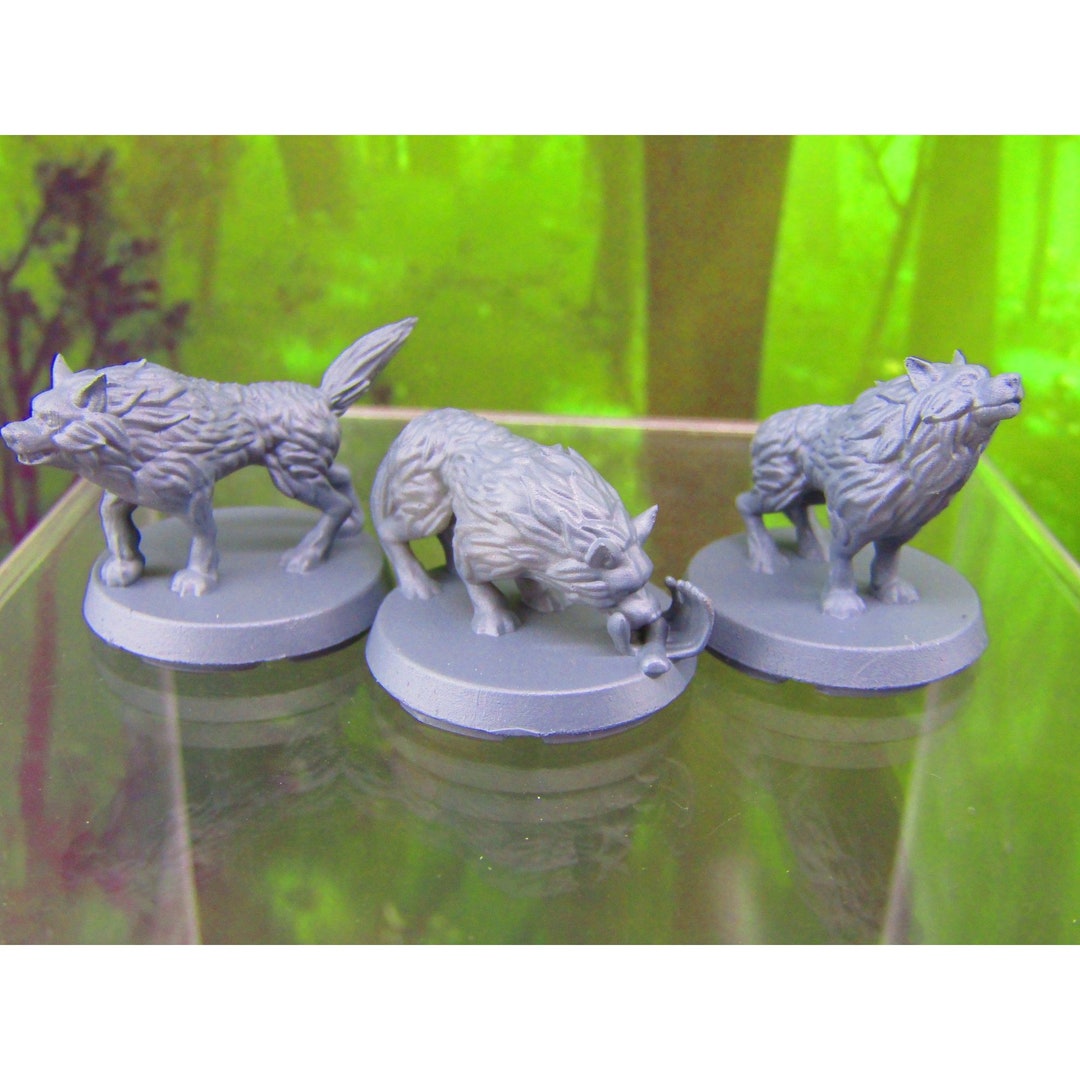 Wolves Miniatures 3pc Wolfpack Wolves Set Mini Miniatures 3D Printed Resin Model Figure ...