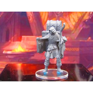 Dark Mysterious Merchant Peddler Salesman Mini Miniature Model Character Figure 28mm/32mm Scale RPG Tabletop Gaming Wargaming D&D etc.