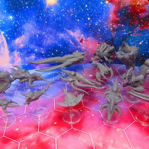 13pc Oq&#39;Uiar &quot;The Many&quot; Bioship Fleet Space War Gaming Set w/ Flight Stands & Rods Starfinder Fleet Scale Starship Mini Miniature Spaceship