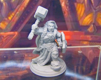 Dwarven Female Warrior Adventurer Mini Miniatures 3D Printed Model 28/32mm Scale RPG Fantasy Games Dungeons & Dragons Tabletop Gaming