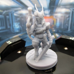 Alien Insectoid Warrior Mini Miniature Scatter Terrain Scenery 3D Printed Model 28/32mm Scale Sci Fi Science Fiction RPG Tabletop Gaming
