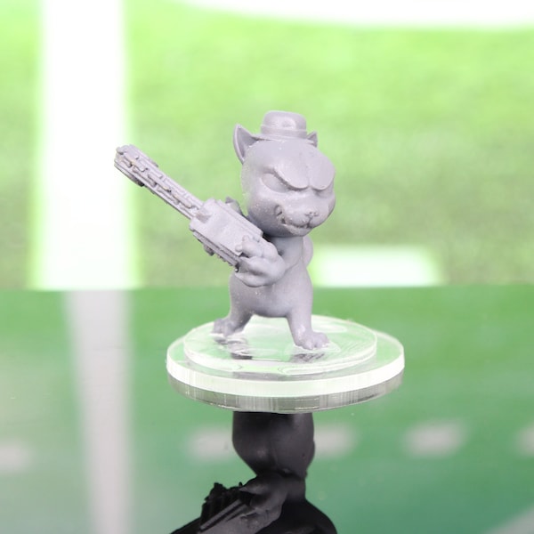 Psycho Cat W/ Chainsaw Mini Miniature Model Character Player 32mm Scale RPG Tabletop Blood Fantasy Football Bowl Team