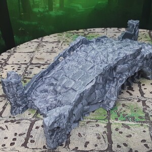 Ruined Stone Bridge Scatter Terrain Scenery 28mm Dungeons & Dragons 3D Printed Mini Miniature Model Tabletop War Gaming Wilds of Wintertide Bild 2