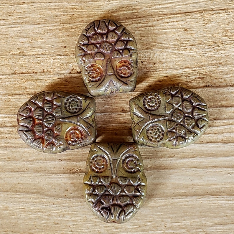 0924 4 pieces Pressed Premium Horned Owl 18x15mm Czech Glass Beads Avocado with Picasso Finish