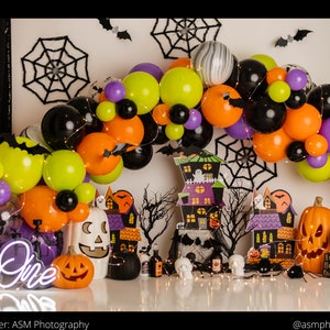 Trick Or Treat Balloon Garland Kit / Halloween Balloon Arch, Spooky Balloon Arch, Kids Halloween Party, Scary Halloween
