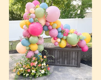 Spring Meadows Balloon Garland Kit / Floral Balloon Arch, Boho Wildflower Shower, Baby In Bloom, Modern Wildflower Birthday, Garden Party