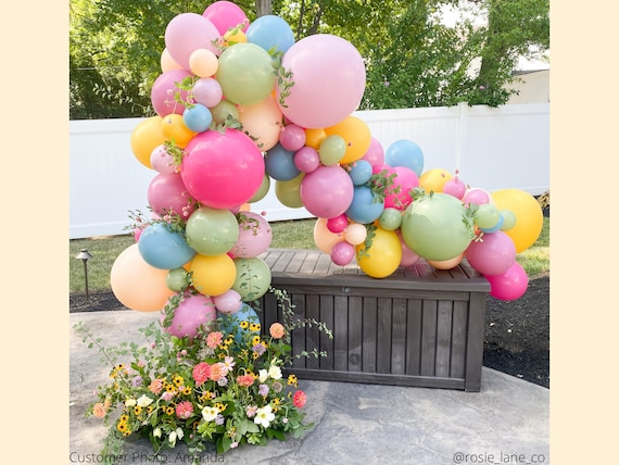 Spring Meadows Balloon Garland Kit / Floral Balloon Arch, Boho Wildflower Shower, Baby In Bloom, Modern Wildflower Birthday, Garden Party