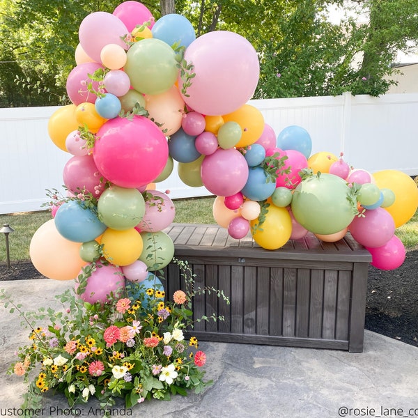 Spring Meadows Balloon Garland Kit / Floral Balloon Arch, Boho Wildflower Shower, Baby In Bloom, Modern Wildflower Birthday, Garden Party