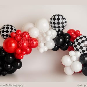 Finish Line Balloon Garland Kit / Race Car Birthday, Two Fast Bday Theme, Boy 2nd Birthday, Fast One 1st Birthday, Red Race Car Party Decor