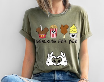 Disney-Urlaubsshirt, Snacking For Two-Schwangerschaftsankündigungsshirt, Disney-Shirts für Frauen, lustiges Mom to be T-Shirt, 5