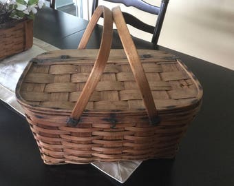 Vintage Picnic Basket