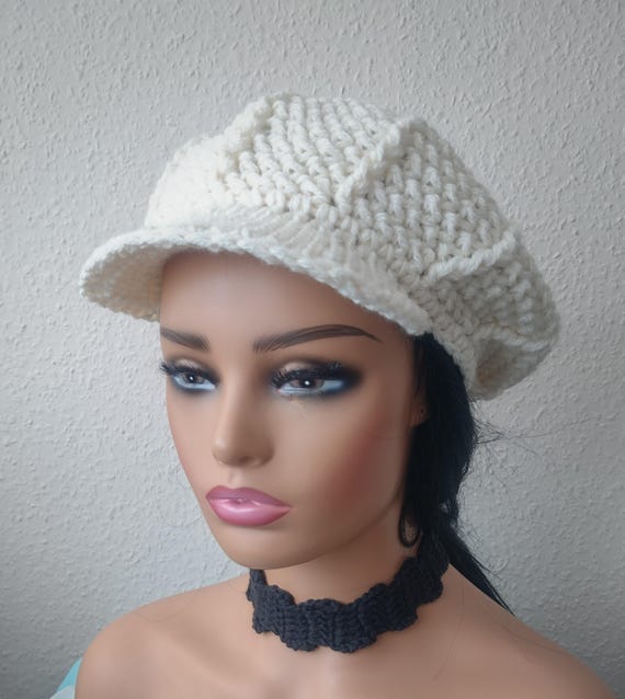 Elegant Cream Crochet Hat Elegant Cream Crochet Hat with Floral Accents main image 3