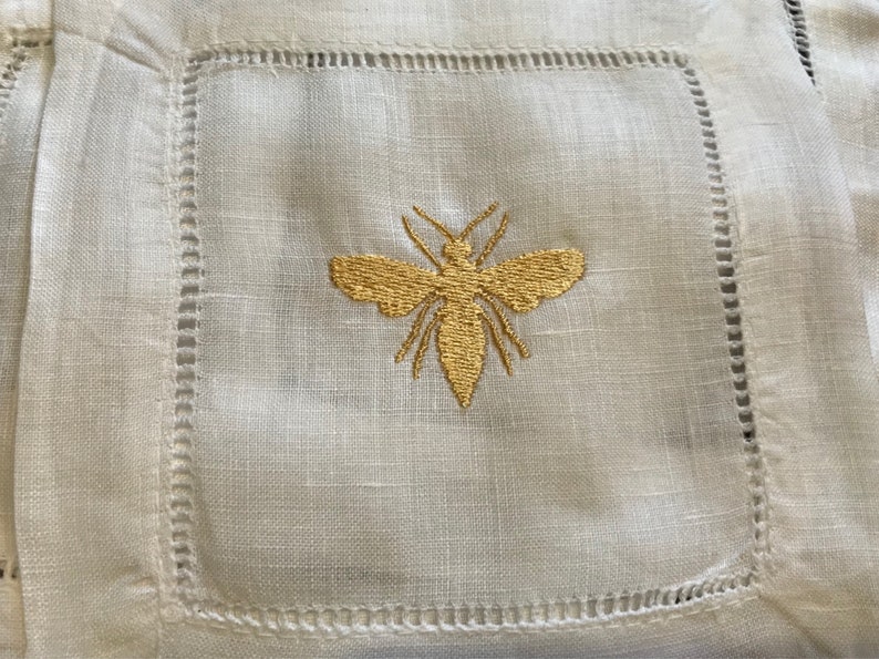 Linen Napkins Ready to Ship Bumble Bee Embroidered Cocktail Napkins Hostess Gift Cocktail Napkins Coasters 4 Pack Wedding Gift