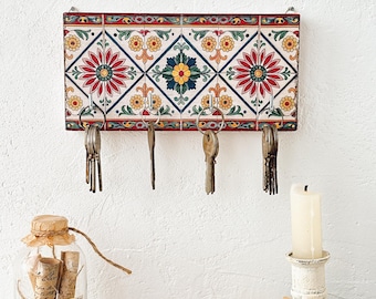 Sleutelhouder voor aan de muur – kleurrijk mediterraan rustiek muurdecor – kleine houten organizer met haken - knipkunst