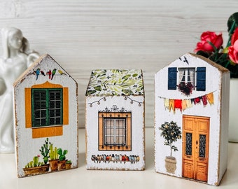 Set of 3 wood Houses, cottage miniature, rustic small Houses, yellow and green small houses