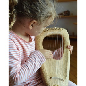 Pentatonic Lyre Harp, 7 String Musical Instrument, Hand carved Ash Wood