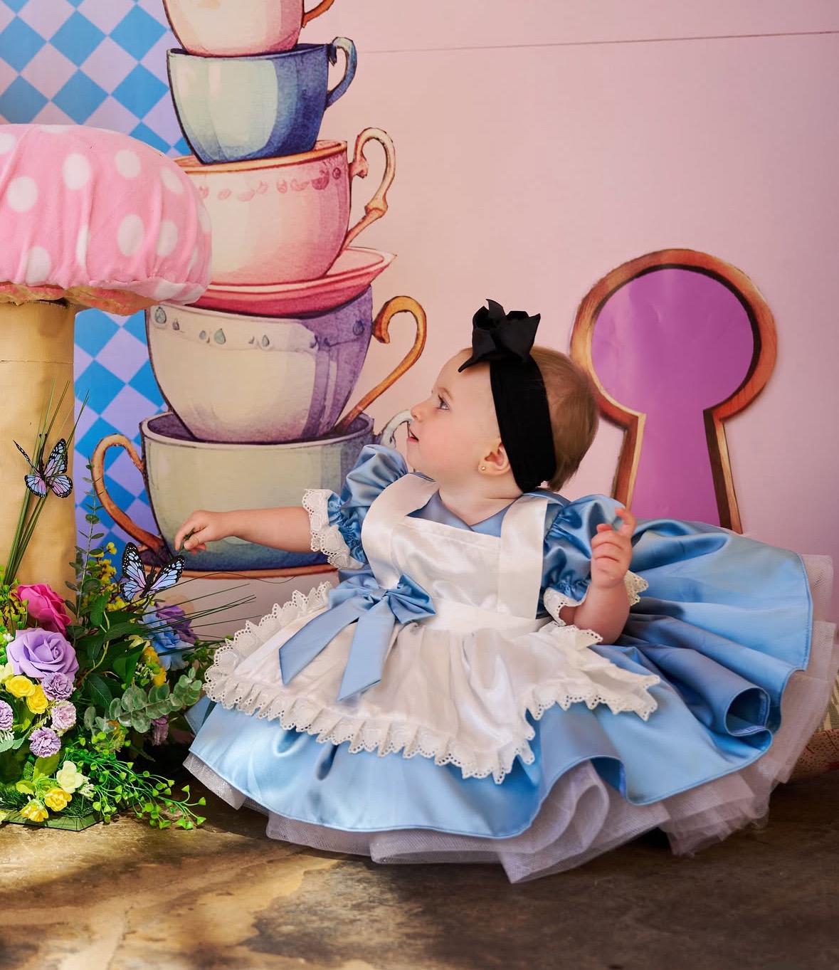 alice in wonderland first birthday dress Alice In Wonderland tutu set-Alice In Wonderland outfit-Alice In Wonde Pink Toes & Hair Bows