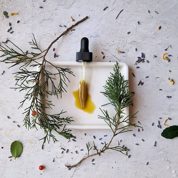 Glow Serum: Natural Shimmer Face Oil with Rosehip & Lavender