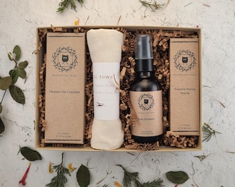 Set regalo rituale di oli biologici per la cura della pelle: detergente alle erbe, idrolato di rosa, siero idratante e salvietta di cotone