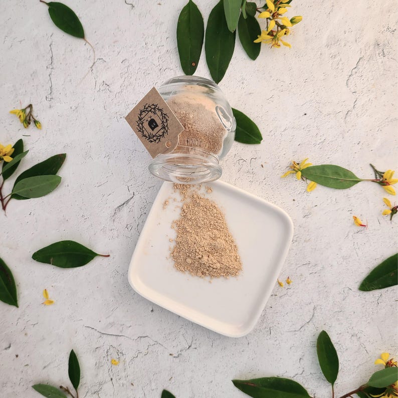 Mineral Makeup Kit: Featherlight Foundation & Veil, Natural Flawless Finish image 10